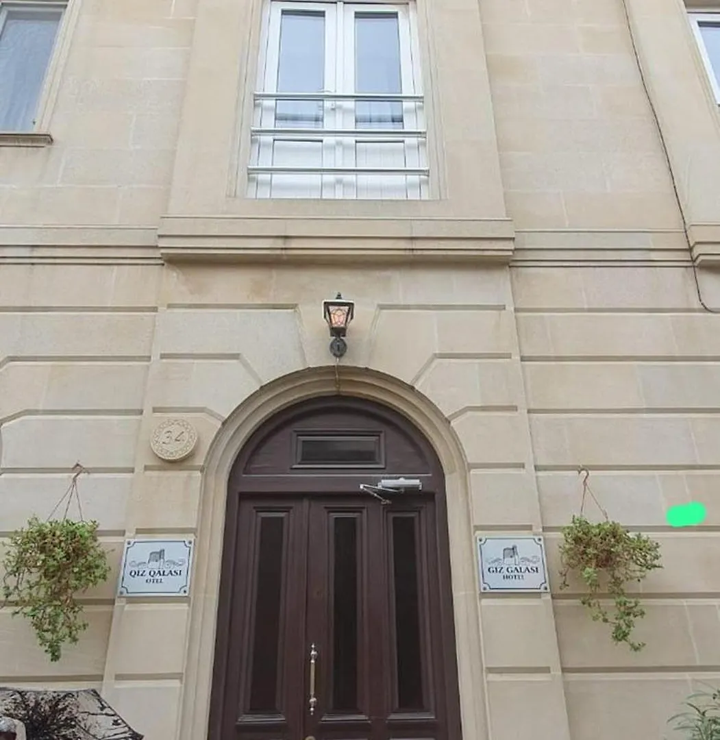 Qiz Galasi Hotel Baku 3*,