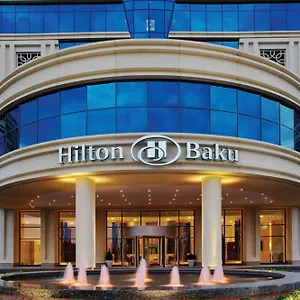 Hilton מלון