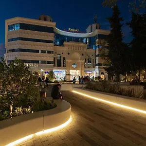فندق Square, باكو